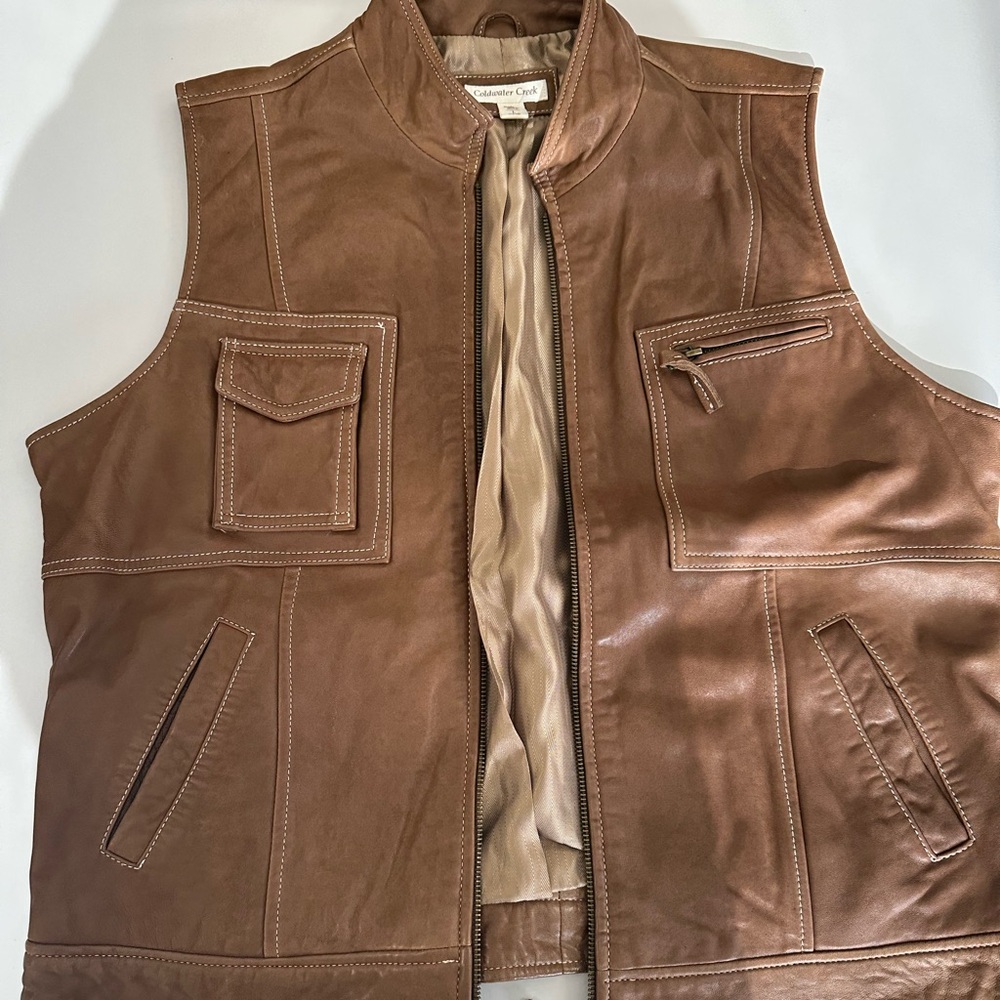Ladies leather vest.  Excell condition.